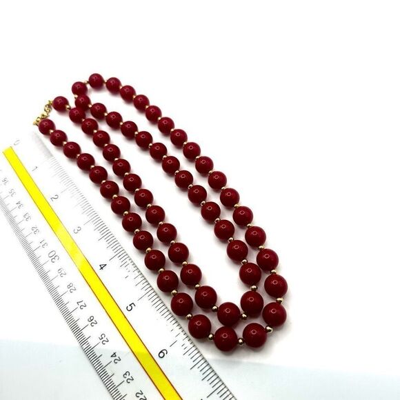 Monet red and gold tone vintage beaded necklace - Picture 9 of 12